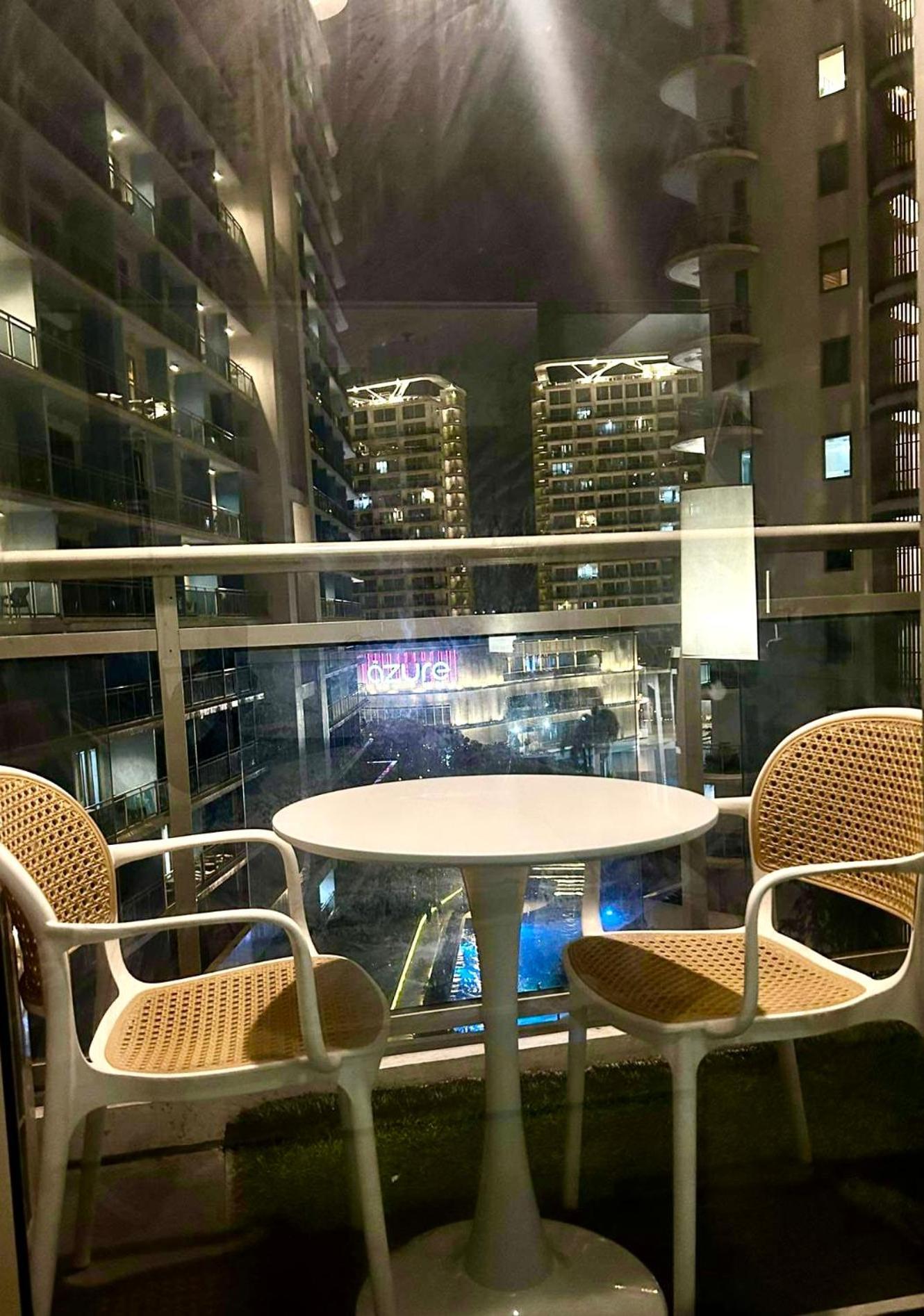 Azure Beach Club Taguig Eksteriør bilde